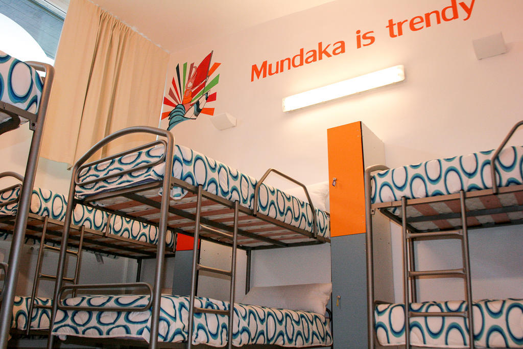 Mundaka Hostel & Sports Cafe Cameră foto